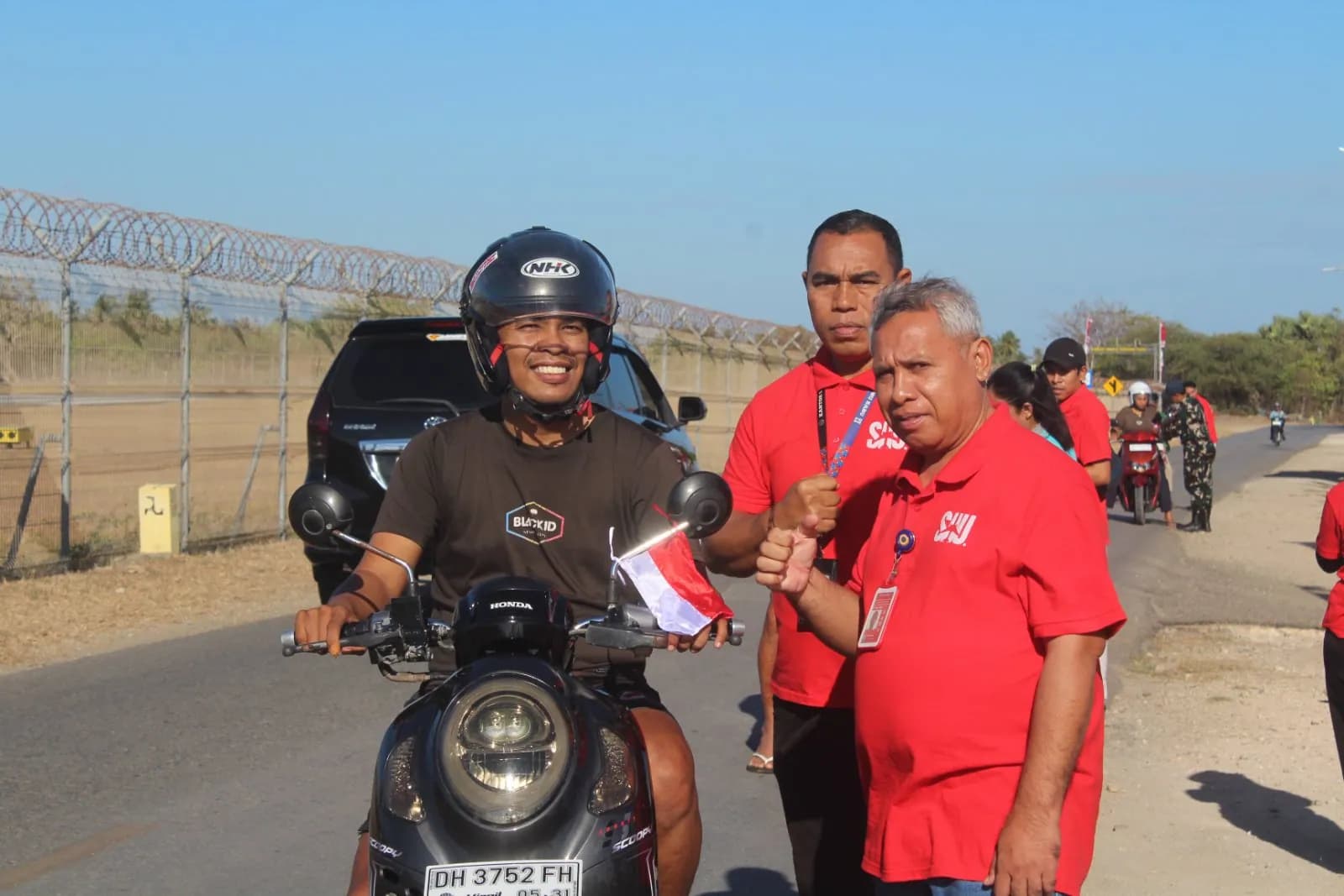 UPBU TARDAMU–SABU BERSAMA DWP BAGIKAN BENDERA MERAH PUTIH SEMARAK HUT KE-81 KEMERDEKAAN RI