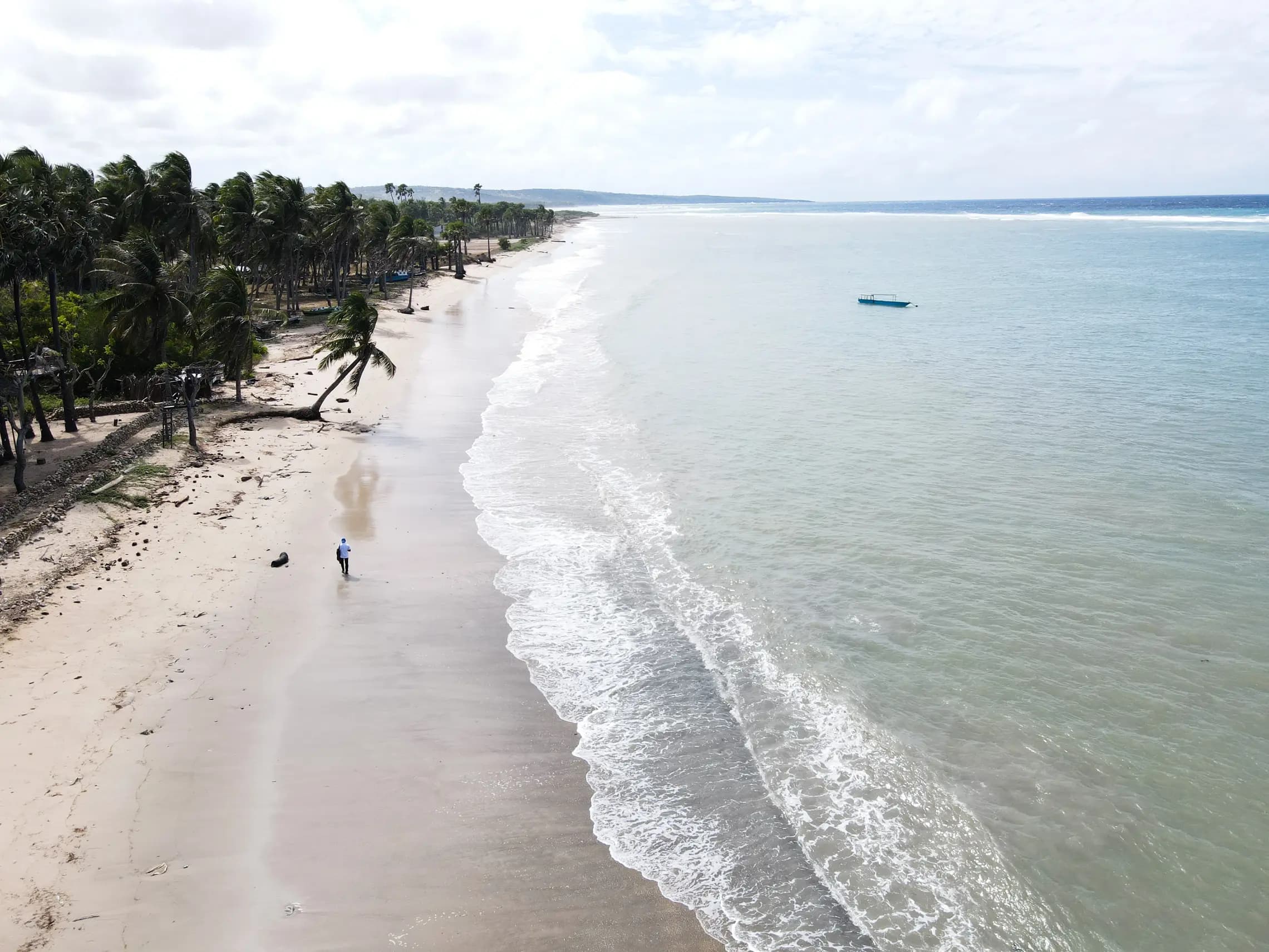Pantai Leokoa
